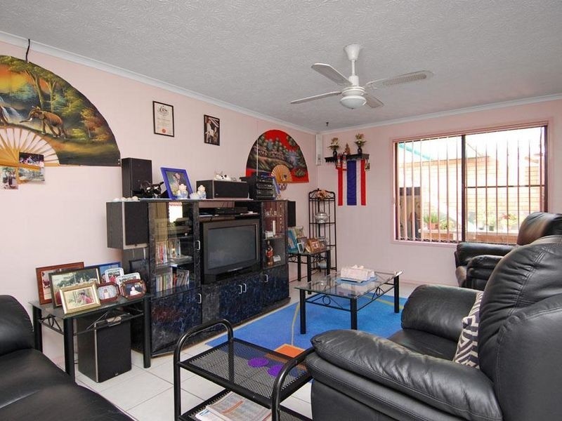 2/3 Vona Place, Labrador QLD 4215