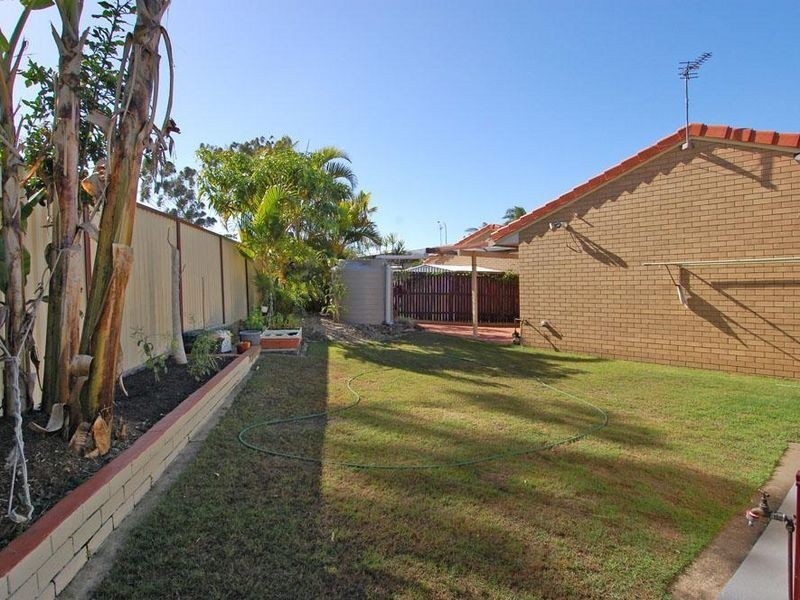 2/3 Vona Place, Labrador QLD 4215