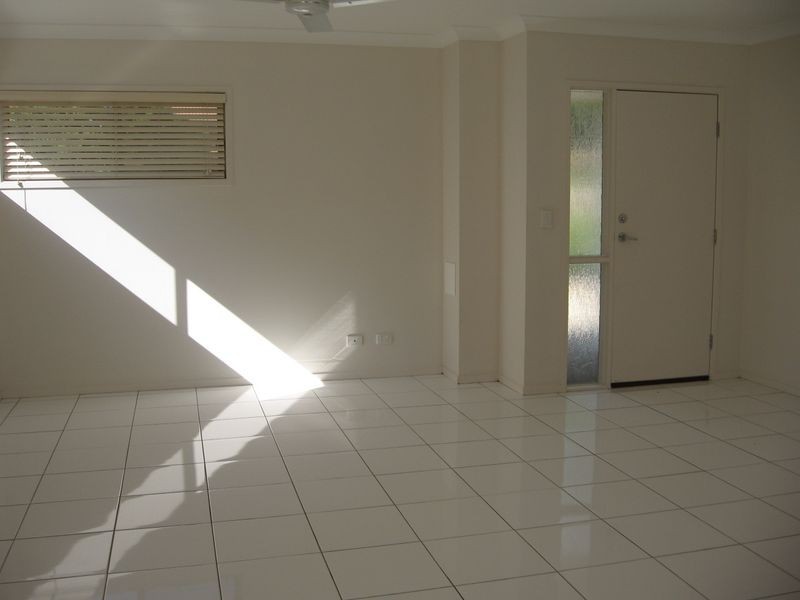 4/27 Government Road, Labrador QLD 4215