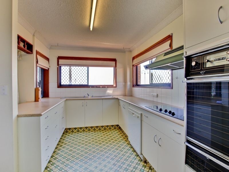 1/548 Marine Parade, Biggera Waters QLD 4216