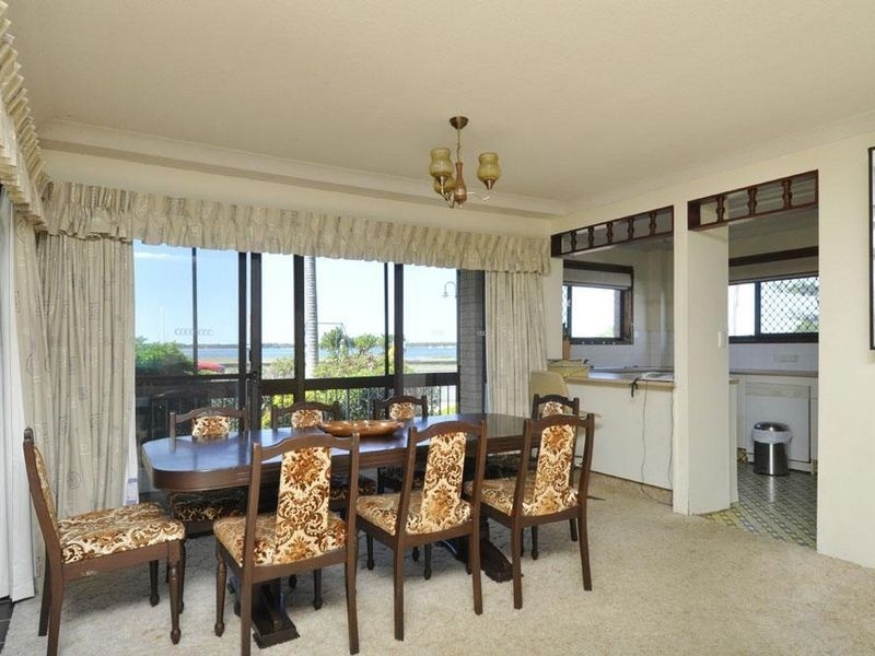 1/548 Marine Parade, Biggera Waters QLD 4216
