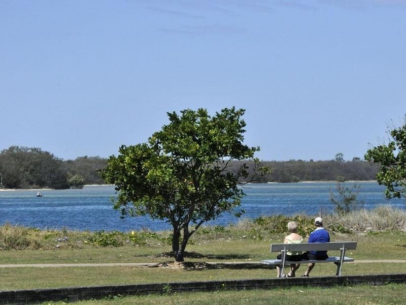 1/548 Marine Parade, Biggera Waters QLD 4216