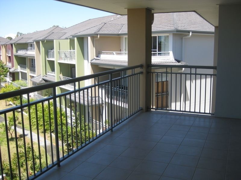 1013/33 Clark Street, Biggera Waters QLD 4216