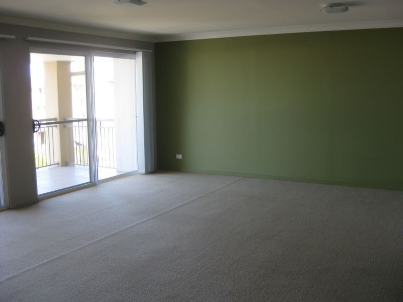 1013/33 Clark Street, Biggera Waters QLD 4216