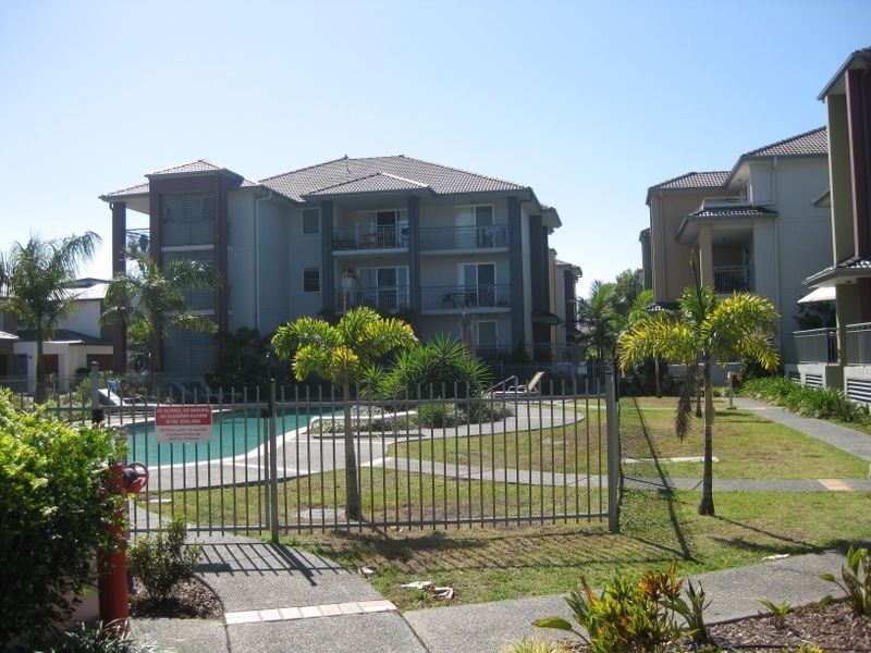 1013/33 Clark Street, Biggera Waters QLD 4216