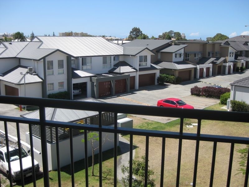 1013/33 Clark Street, Biggera Waters QLD 4216