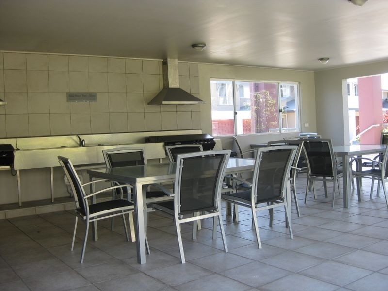 1004/33 Clark Street, Biggera Waters QLD 4216