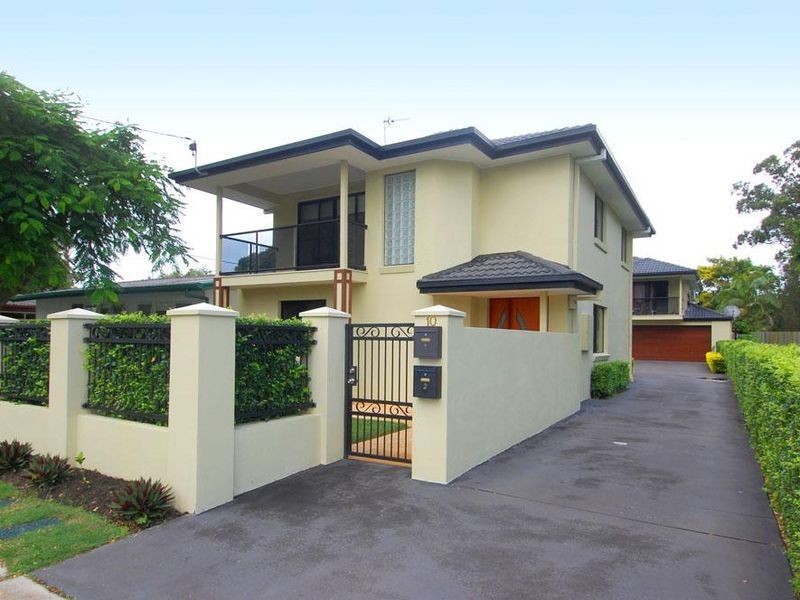 1/10 Nevenia Street, Labrador QLD 4215