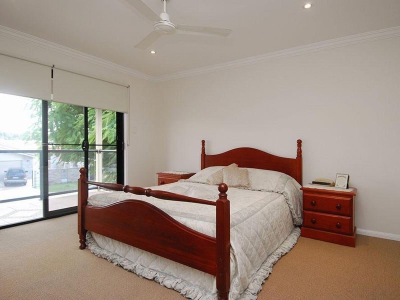 1/10 Nevenia Street, Labrador QLD 4215