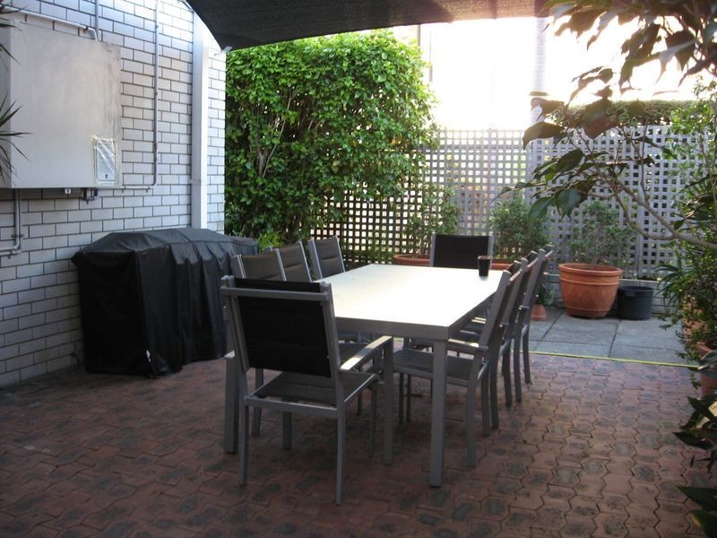 1/530 Marine Parade, Biggera Waters QLD 4216