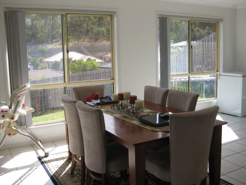 10 Pago Terrace, Pacific Pines QLD 4211