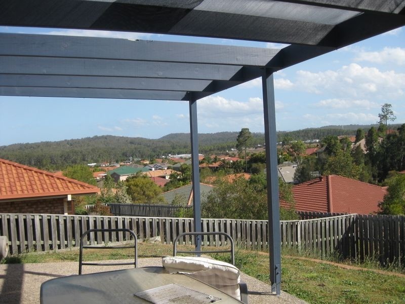 10 Pago Terrace, Pacific Pines QLD 4211