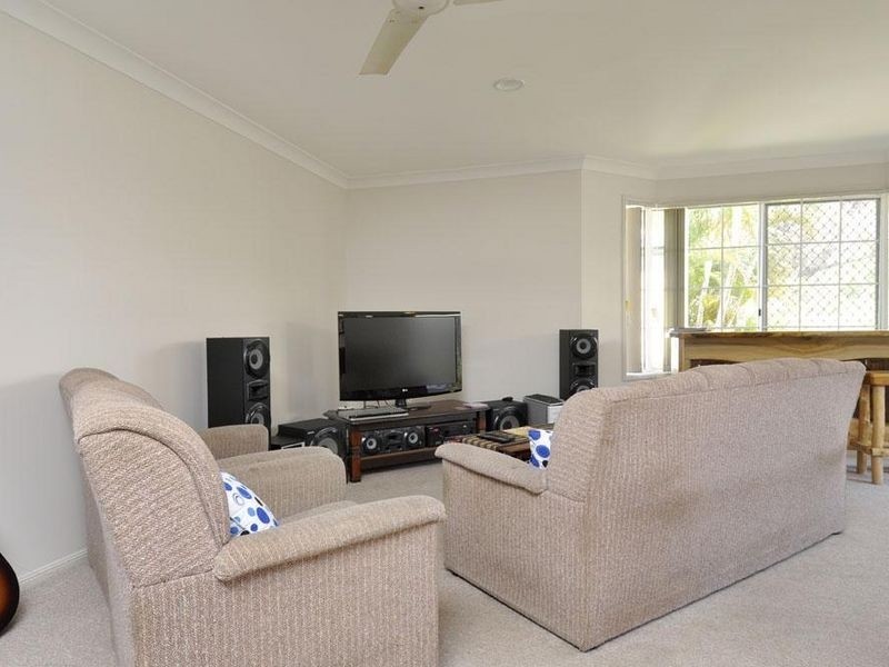 38 Kenny Drive, Labrador QLD 4215