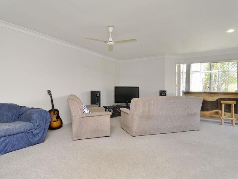 38 Kenny Drive, Labrador QLD 4215