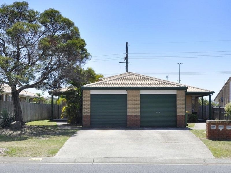38 Kenny Drive, Labrador QLD 4215