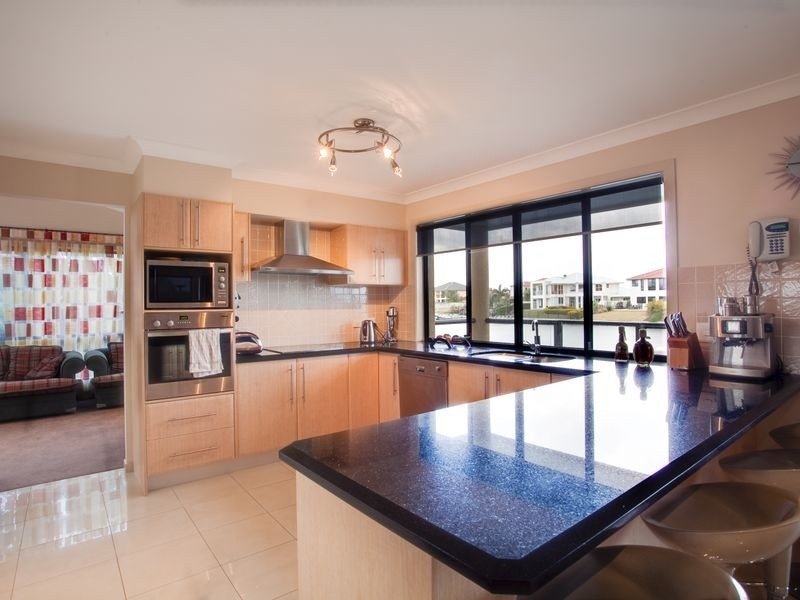 26 Windchimes Way, Helensvale QLD 4212