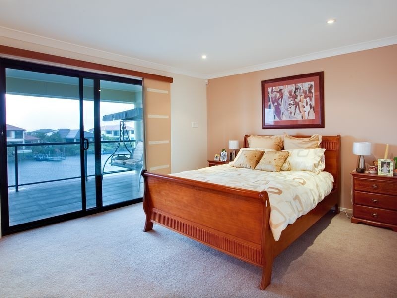 26 Windchimes Way, Helensvale QLD 4212
