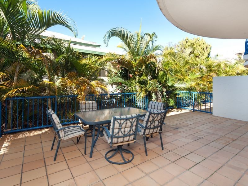 11/3-5 Norman Street, Southport QLD 4215