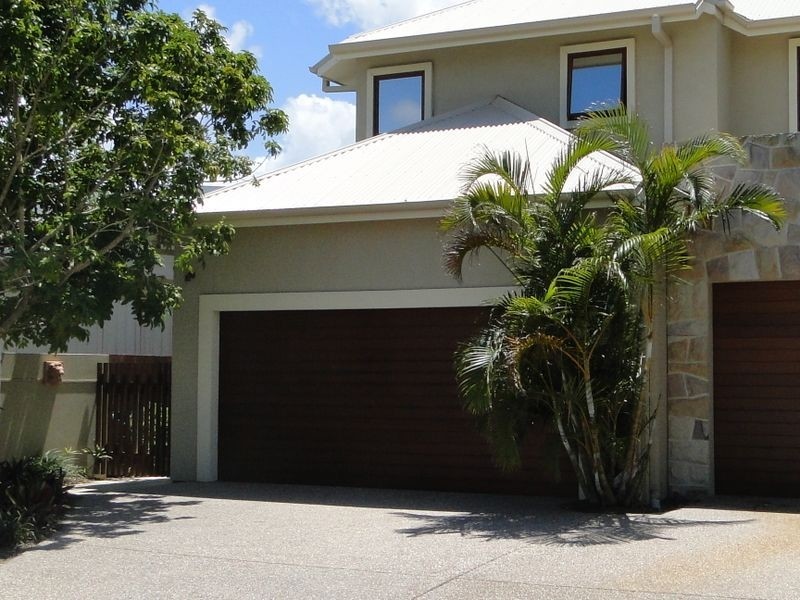 1/7 Broadwater Street, Runaway Bay QLD 4216