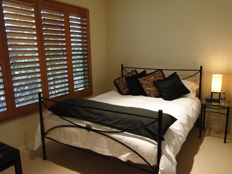 1/7 Broadwater Street, Runaway Bay QLD 4216