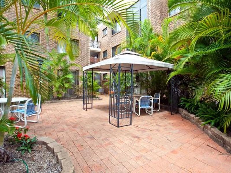 8/490 Marine Parade, Biggera Waters QLD 4216