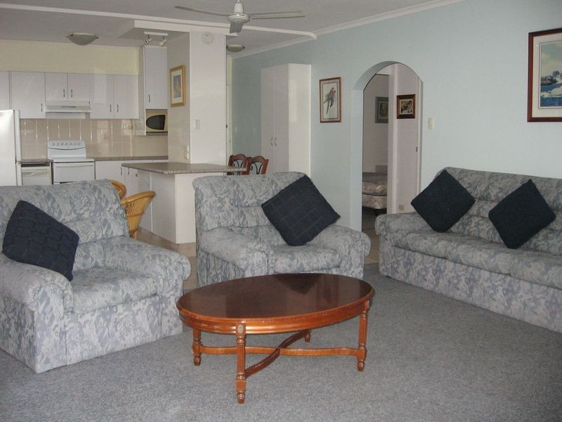 8/490 Marine Parade, Biggera Waters QLD 4216