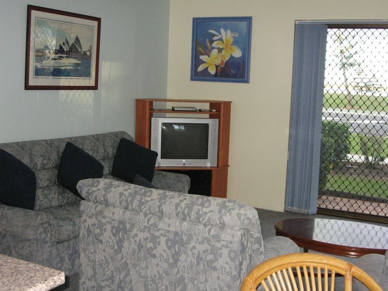 8/490 Marine Parade, Biggera Waters QLD 4216