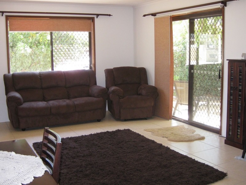 2/20 Bright Avenue, Labrador QLD 4215