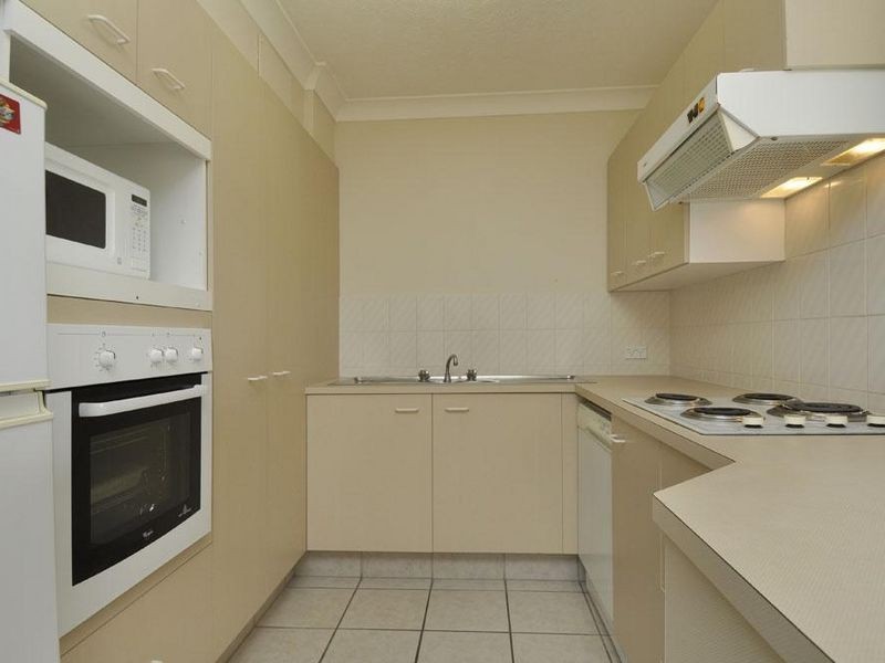 11/6 Back Street, Biggera Waters QLD 4216