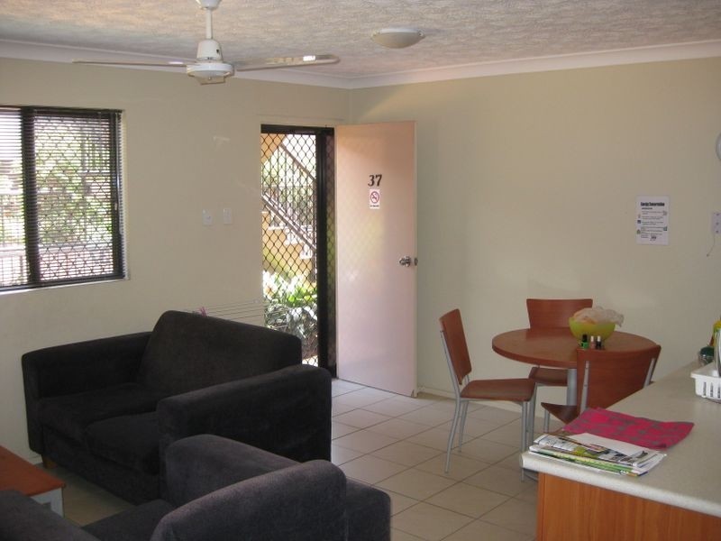 37/7 Brown Street, Labrador QLD 4215