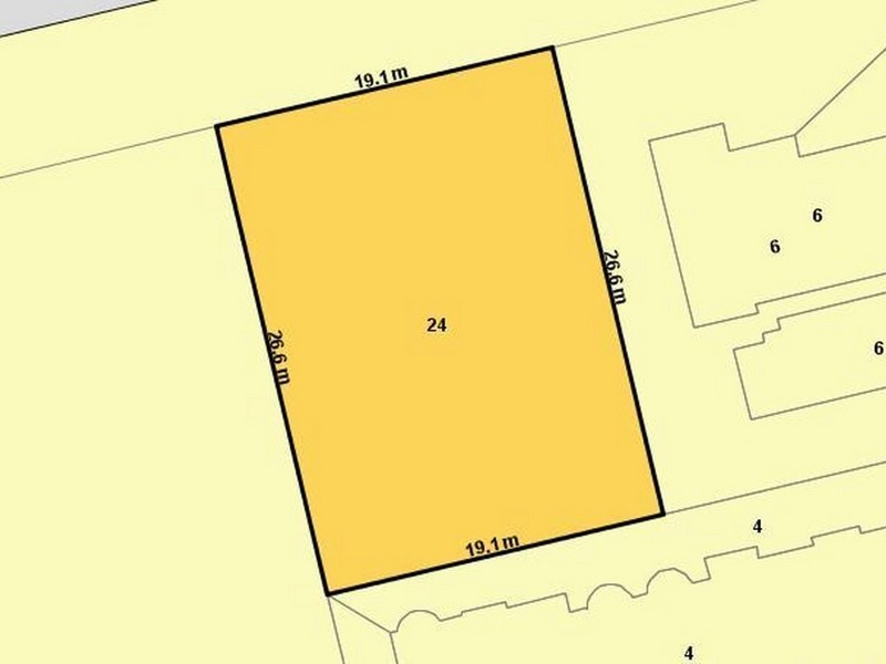 24 White Street, Southport QLD 4215