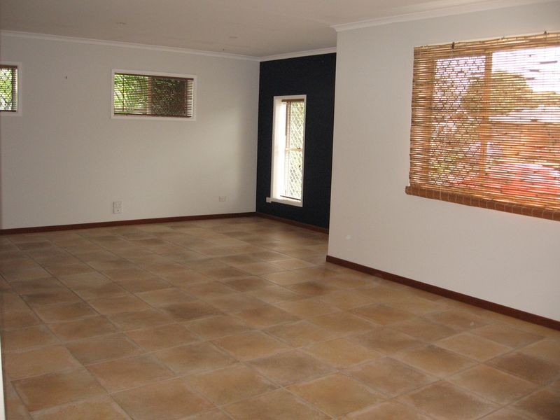 10 Rathbone Place, Labrador QLD 4215