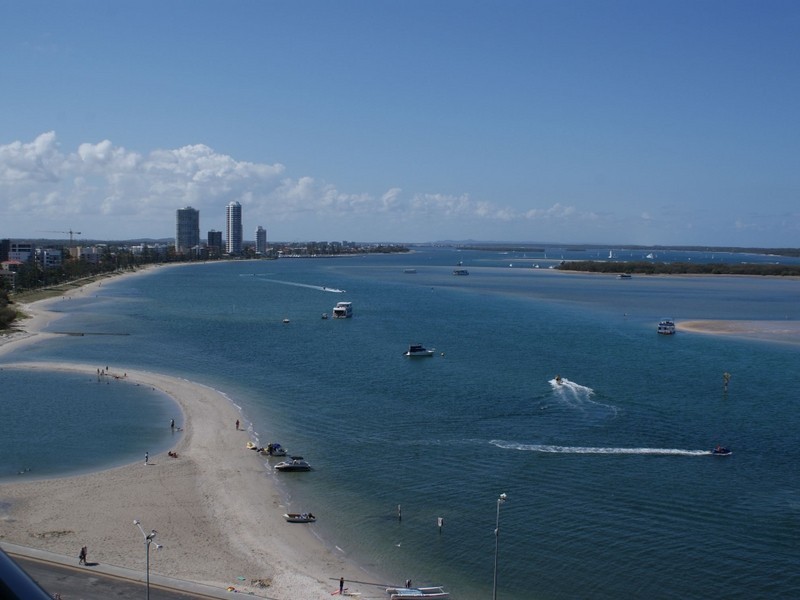 112/326 Marine Parade, Labrador QLD 4215