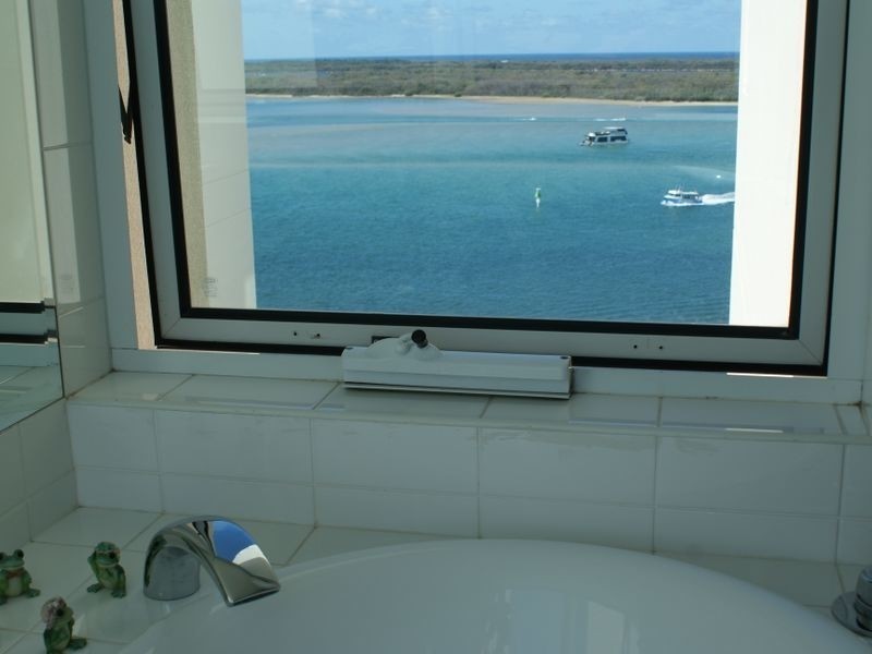 112/326 Marine Parade, Labrador QLD 4215