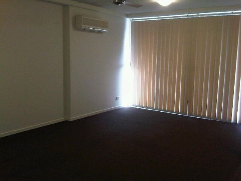11/8 Proud Street, Labrador QLD 4215