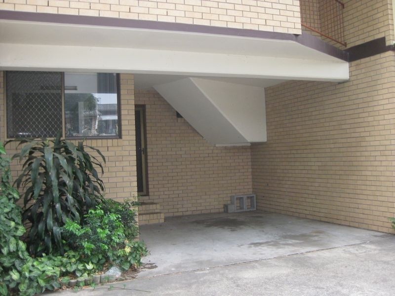 9/9 Proud Street, Labrador QLD 4215