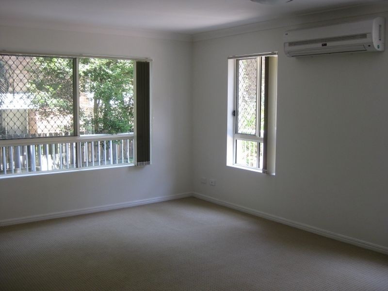 3/131 Muir Street, Labrador QLD 4215