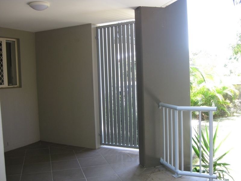 3/131 Muir Street, Labrador QLD 4215