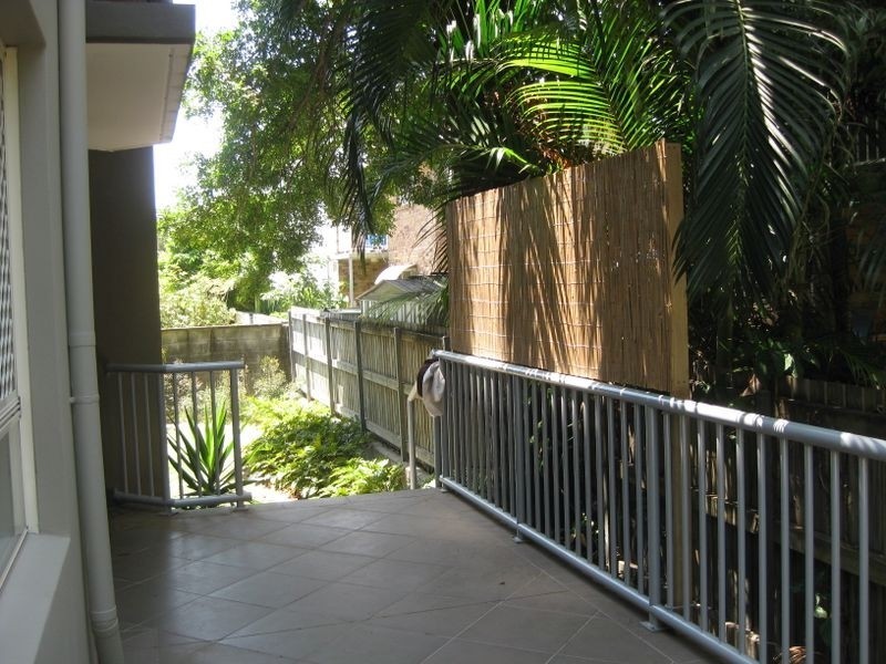3/131 Muir Street, Labrador QLD 4215