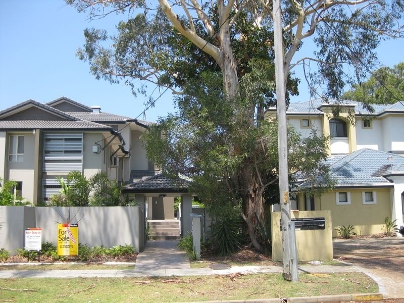 3/131 Muir Street, Labrador QLD 4215