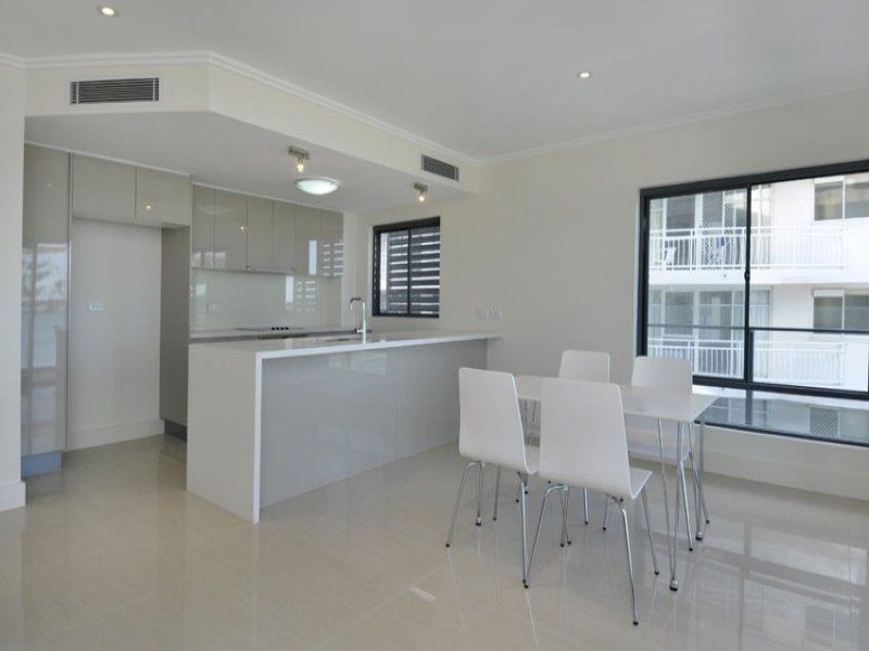 508 Marine Parade, Biggera Waters QLD 4216