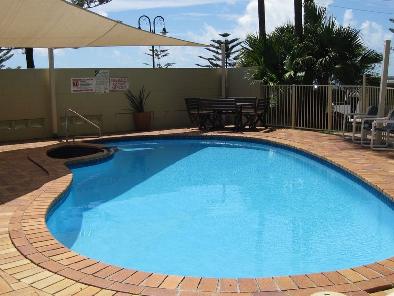 27/418 Marine Parade, Biggera Waters QLD 4216