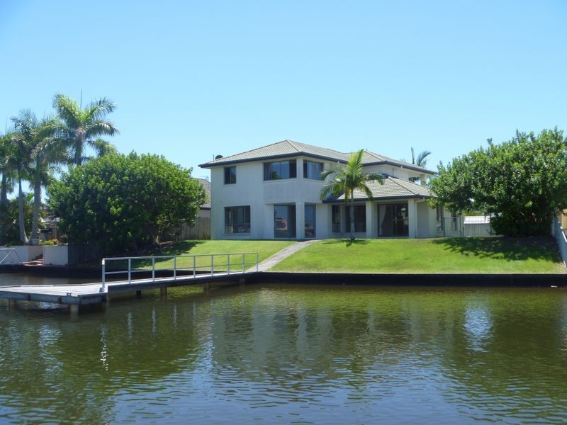 24 Karema Crescent, Runaway Bay QLD 4216