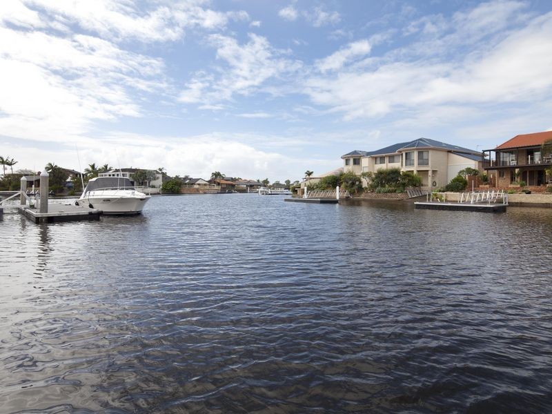 24 Karema Crescent, Runaway Bay QLD 4216