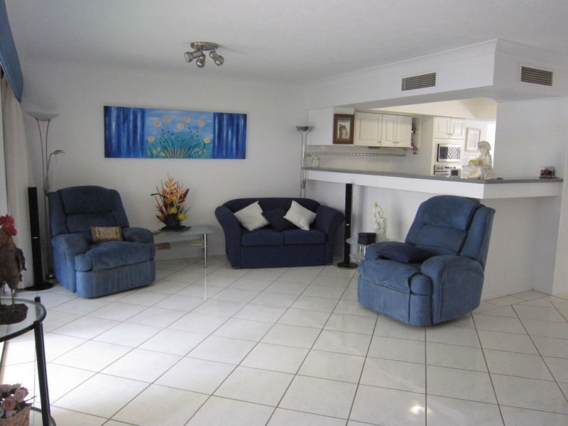52/100 Morala Avenue, Runaway Bay QLD 4216