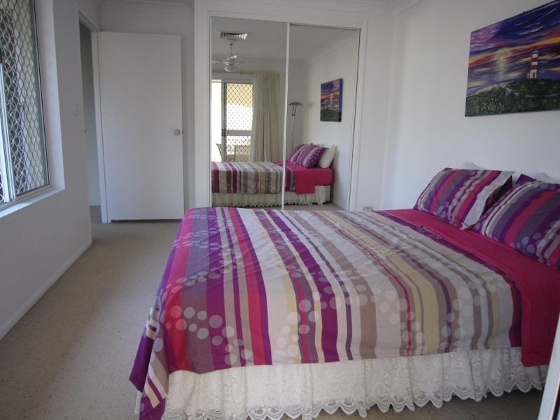 52/100 Morala Avenue, Runaway Bay QLD 4216