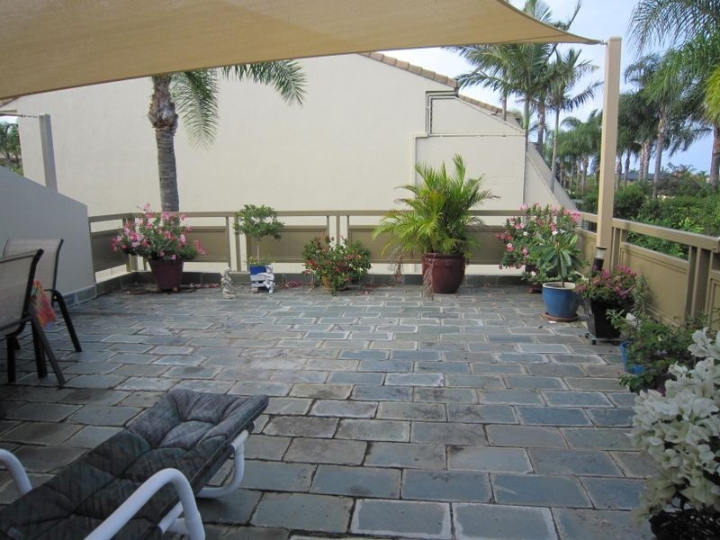 52/100 Morala Avenue, Runaway Bay QLD 4216