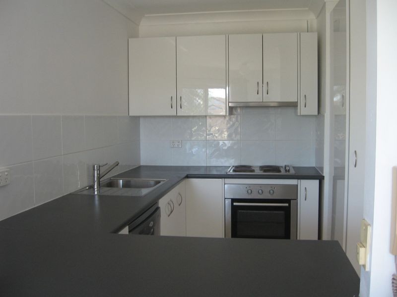 11/10 Brisbane Road, Labrador QLD 4215