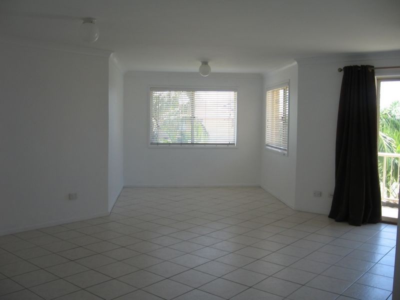 11/10 Brisbane Road, Labrador QLD 4215