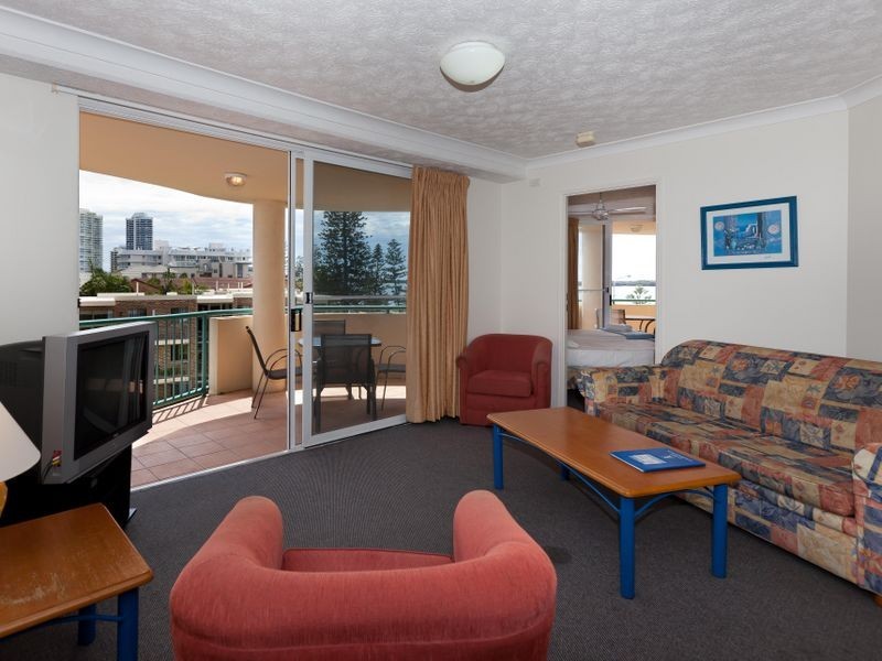 42/484 Marine Parade, Biggera Waters QLD 4216